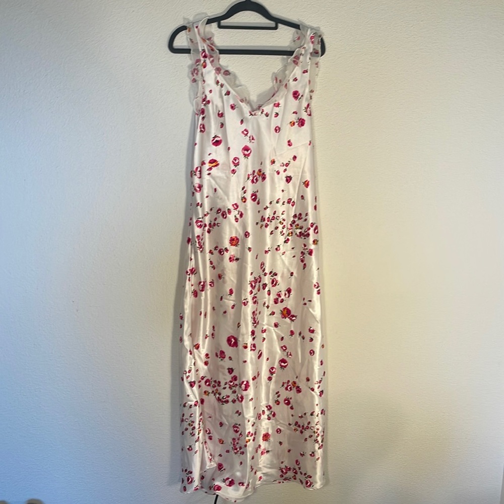 Oscar de la Renta - FLOWERY DRESS 🌸